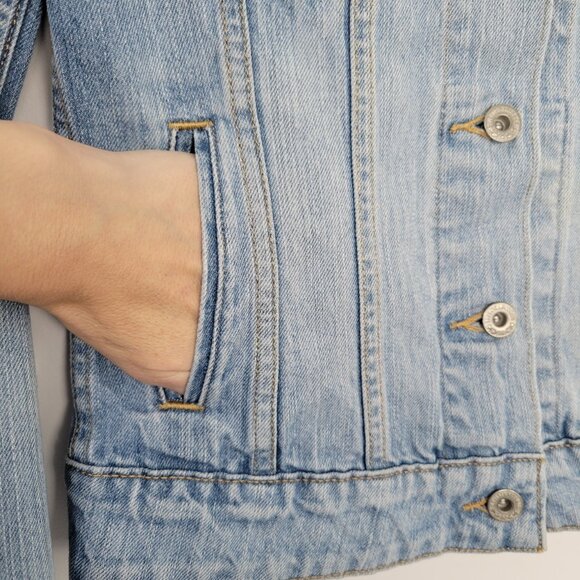 2010s Levi’s Light Wash Trucker Denim Jacket Size XSmall Classic Fit - Picture 7 of 11